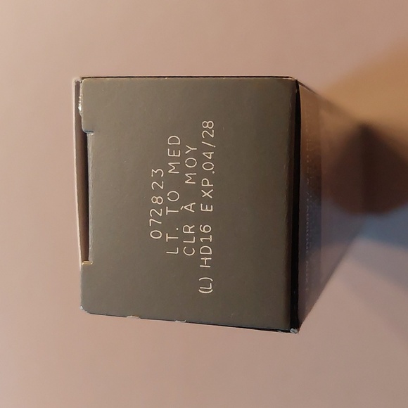 Mary kay cc cream light to medium - Picture 3 of 3